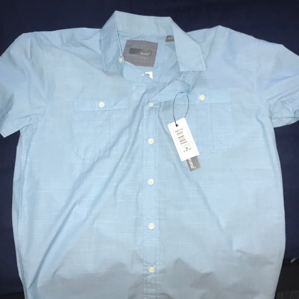 Short sleeve button up